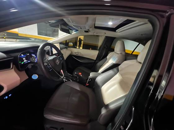 TOYOTA COROLLA 1.8 VVT-I HYBRID FLEX ALTIS PREMIUM CVT TOYOTA COROLLA 1.8 VVT-I HYBRID FLEX ALTIS PREMIUM CVT